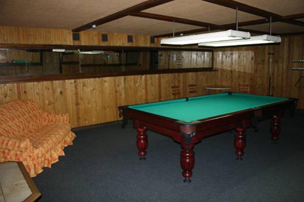 Motel Brencis Iecava Kültér fotó
